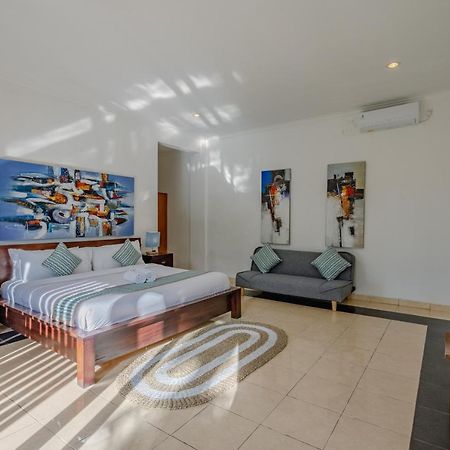 Villa Alleira Seminyak By Best Deals Asia Hospitality Zewnętrze zdjęcie