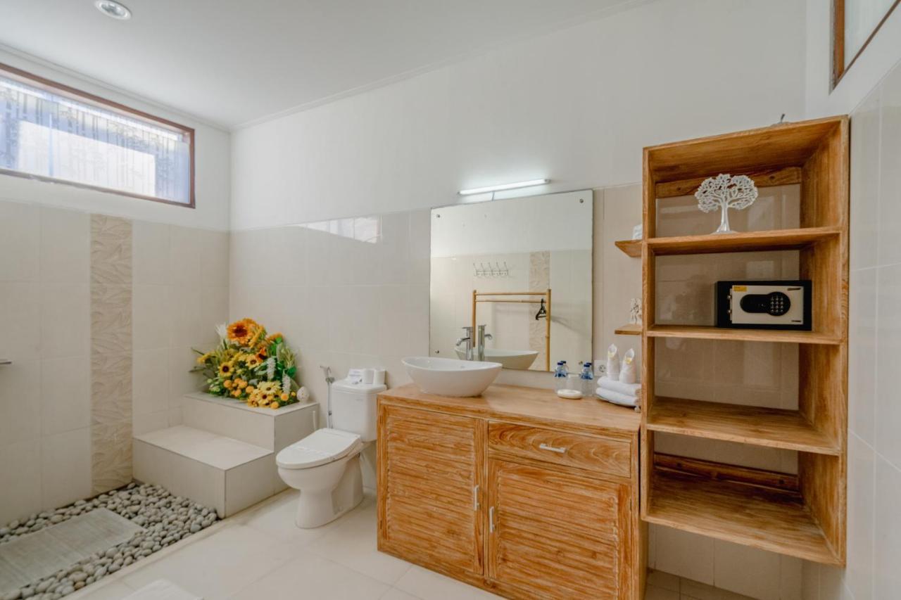 Villa Alleira Seminyak By Best Deals Asia Hospitality Zewnętrze zdjęcie