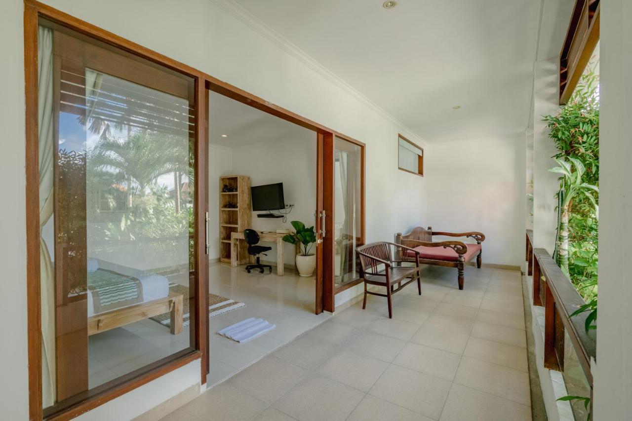 Villa Alleira Seminyak By Best Deals Asia Hospitality Zewnętrze zdjęcie